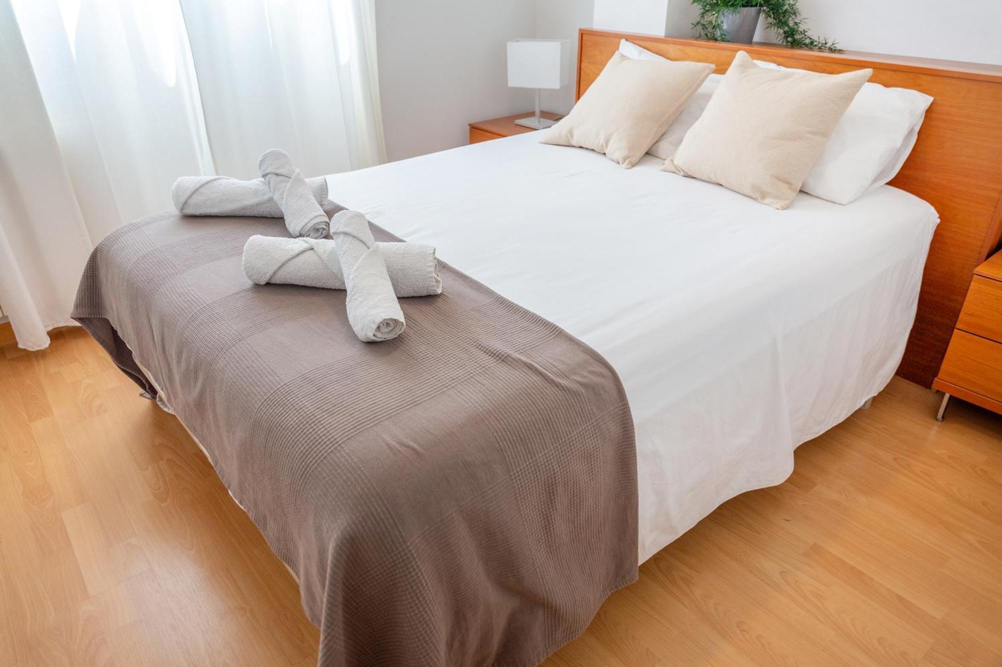 Apartament Luxotica Gardens Walencja Zewnętrze zdjęcie